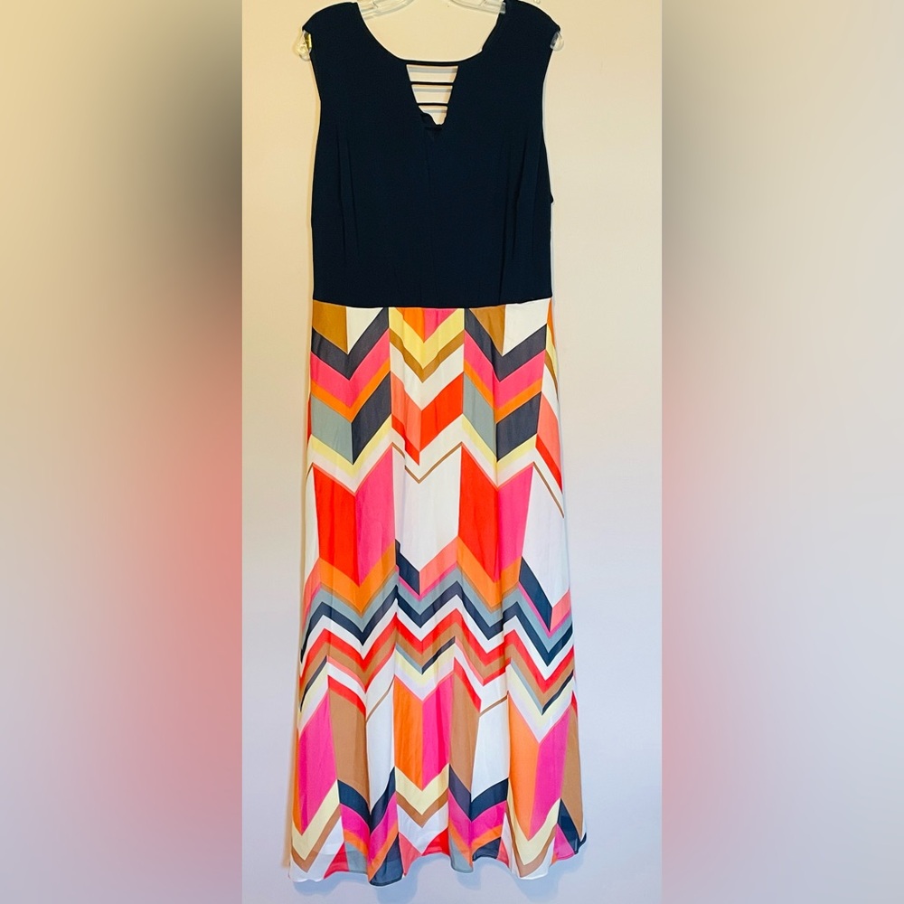 Maxi Multi color Chevron Pattern Dress Plus size 20W Sleeveless